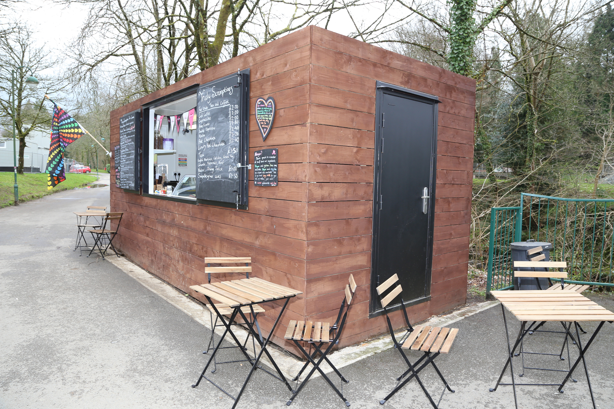 container pop up cafe cladded